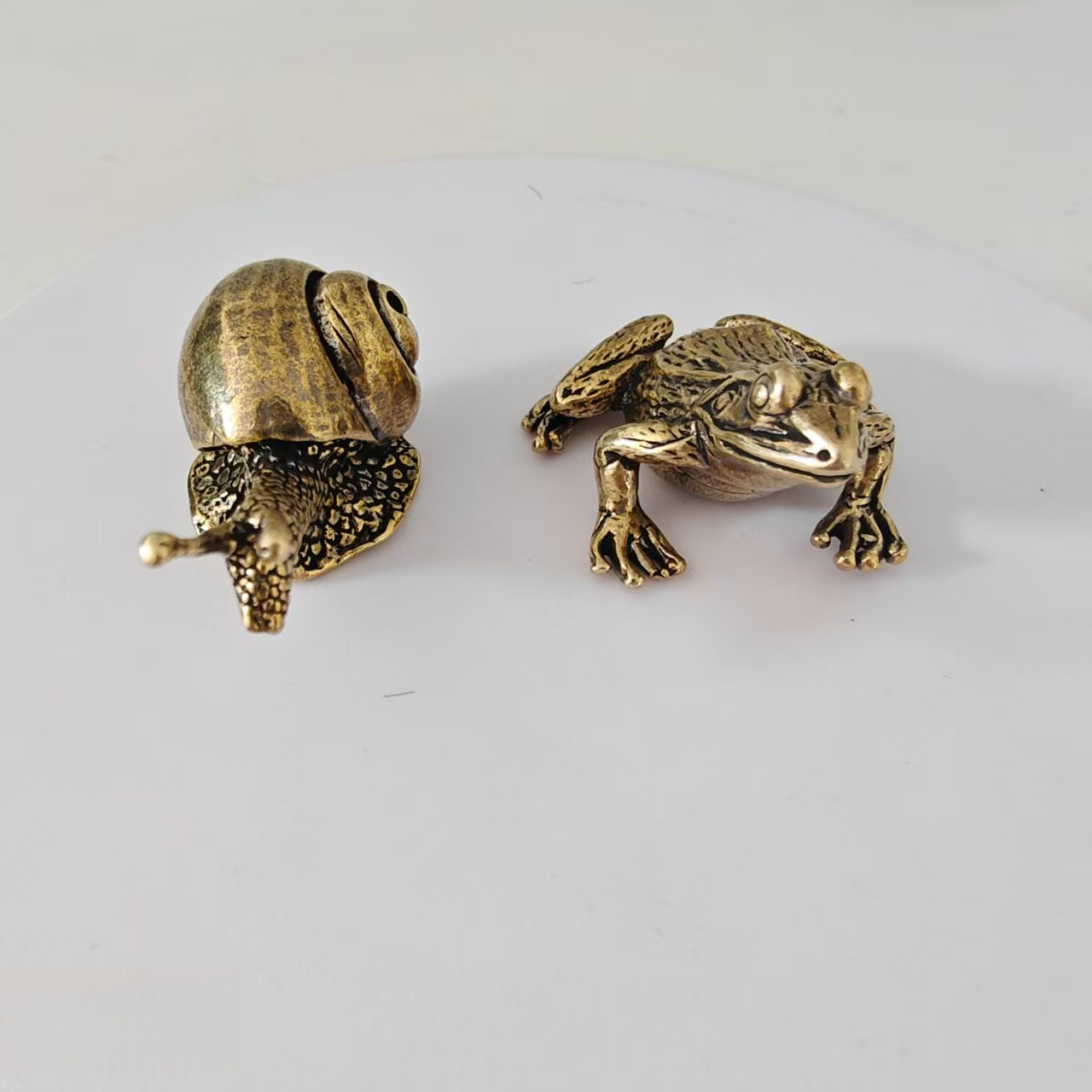 2 pieces of brass frog and sna - Aquarium Fish Guppy 评论和价格